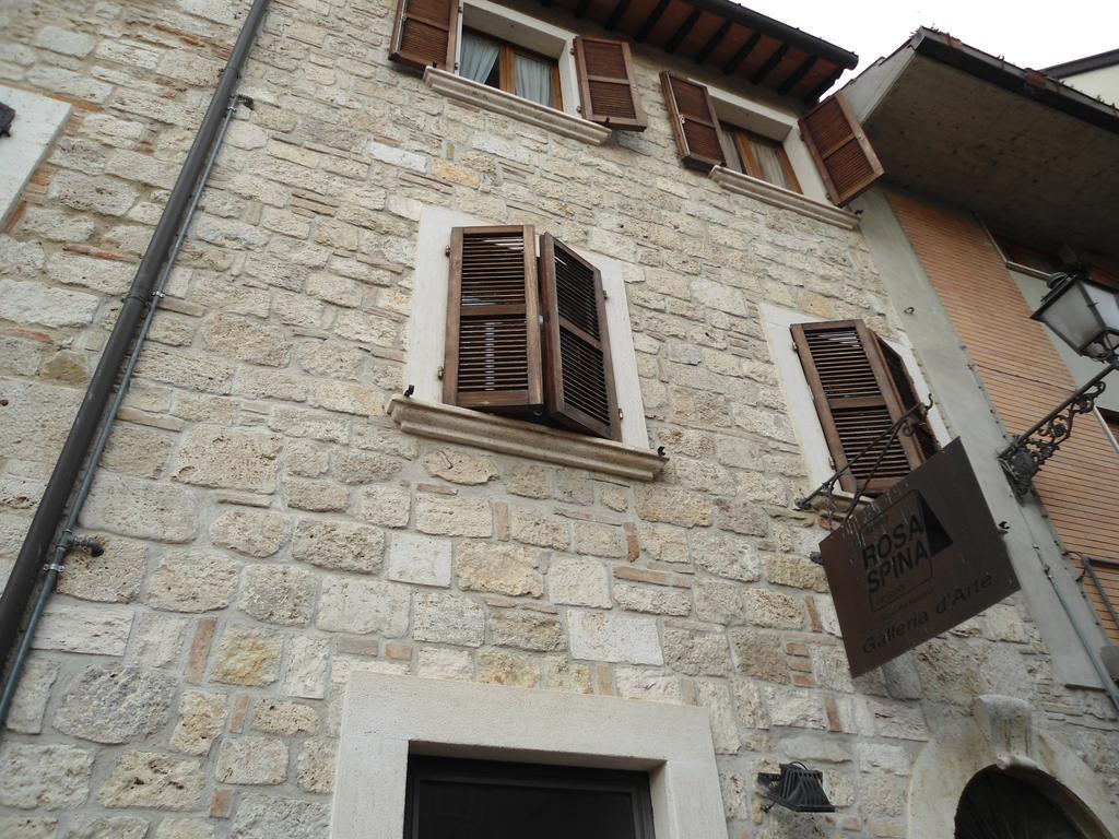 B&B Rosaspina Ascoli Piceno Exterior foto